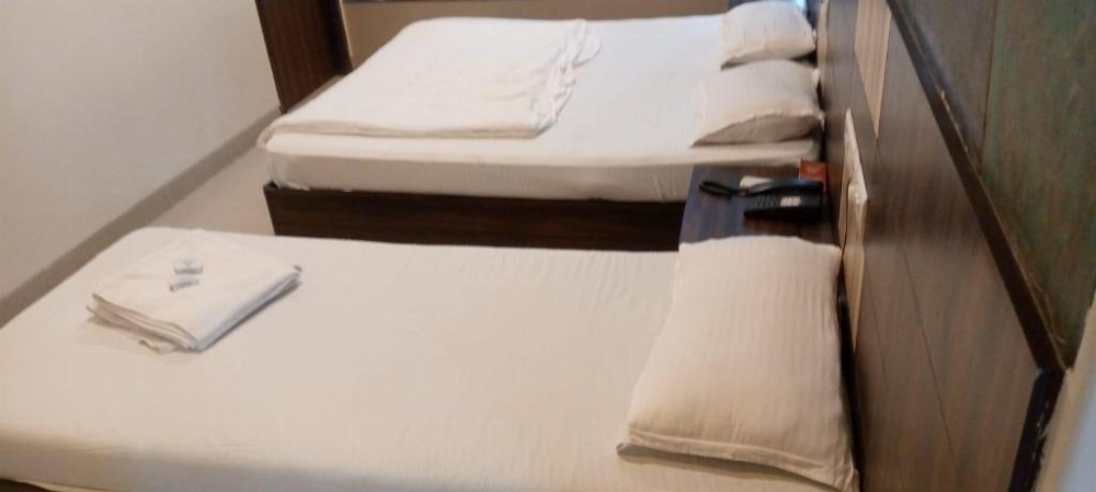 Room image 3